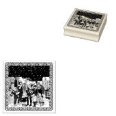 Groep van kerst carolers muzikanten op straat rubberstempel (Gestempeld)