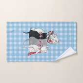 Groep van Kittens Met Moeder Kat Roze Bogen Plaid Handdoek (Handdoek)