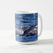 Groep van knelpuntdolfijnen koffiemok (Voorkant rechts)