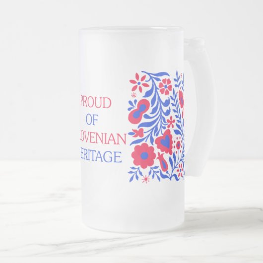 Groep van Sloveense erfgoedMok Matglas Bierpul (Voorkant rechts)