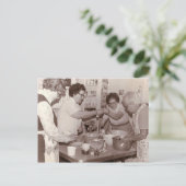  groep vrouwen die foto maken briefkaart (Staand voorkant)