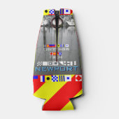 Groeten Newport RI nautische vlaggen gepersonalise Flesjeskoeler (Achterkant)