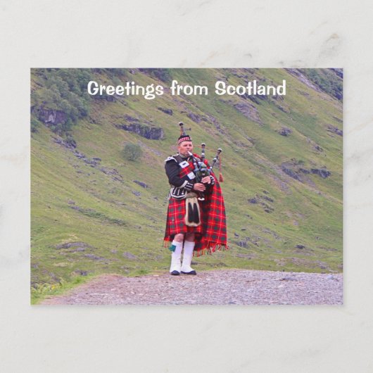 Groeten uit Schotland: Lone Scottish bagpier Briefkaart (Voorkant)