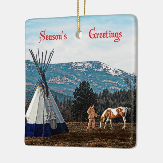 Groeten van het seizoen - Winterkamp Keramisch Ornament (Links)