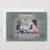 Groeten van Home Christmas Greenery Wood Foto Feestdagenkaart (Voorkant)