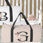 Groom Boho Bloemen Brief Huwelijk Overnight Plunjezak<br><div class="desc">Bruidegom duffel tas te personaliseren voor uw vrijgezellenweekend, bruiloft overnachting tas, huwelijksreis etc. Bruidegom is geletterd met neutrale boho bloemenletters en handgeschreven script. Je kunt ook de naam van de bruid en bruidegom en hun trouwdatum toevoegen, die een coördinerend bloemampersand lijsten. Mooie huwelijksfeest aandenken geschenk en perfect voor een herfst...</div>