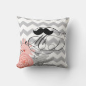 Groom Mustache Coral Gray Zig Zag Floral Kussen (Voorkant)