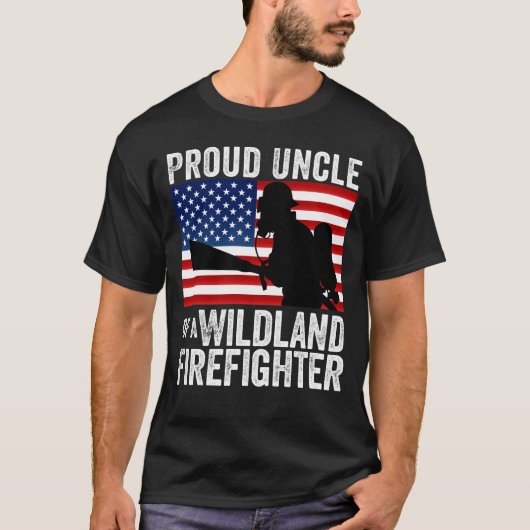 Groom oom van een Wildland brandweerman, Vlag van  T-shirt (Voorkant)