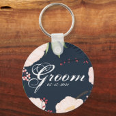 Groom Sleutelhanger Baby Roze Kosmos op Navy (Voorkant)