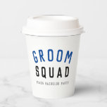 Groom Squad | Modern Bachelor Groomsman Stylish Papieren Bekers<br><div class="desc">Kute, eenvoudige, stijlvolle "Groom Squad" citeert kunstpapierbekertjes met moderne, minimalistische typografie in zwart en blauw in een koele trendy stijl. De slogan, de naam en de rol kunnen gemakkelijk gepersonaliseerd worden met de namen van uw team, bijvoorbeeld groom, beste man, groomsman, vader van de Groom, Page Boy & nog veel...</div>