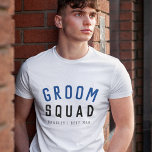 Groom Squad | Modern Bachelor Groomsman Stylish T-shirt<br><div class="desc">Kute, eenvoudige, stijlvolle "Groom Squad" citeert mannen T-shirts met moderne, minimalistische typografie in zwart en blauw in een koele trendy stijl. De slogan, de naam en de rol kunnen gemakkelijk gepersonaliseerd worden met de namen van uw team, bijvoorbeeld groom, beste man, groomsman, vader van de Groom, Page Boy & nog...</div>