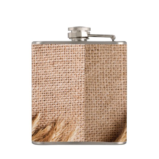 Groom Whiskey Flask Tarwe op Burlap Sack Country R Heupfles (Achterkant)