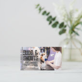 Groomer Brushing Dog Fur Visitekaartje (Staand voorkant)