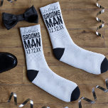 Groomsman Bachelor Party White Wedding Sokken<br><div class="desc">Welke Groomsman zou niet houden van een paar witte sokken als bedankje? Voeg zijn naam en je trouwdatum toe. U kunt de achtergrondkleur wijzigen zodat deze overeenkomt met uw kleurenschema</div>
