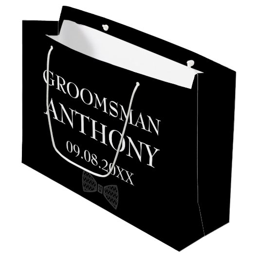 Groomsman Black Elegant Custom Name Gifts Wedding Groot Cadeauzakje (Voorkant Gekanteld)