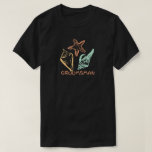 Groomsman wordt Seashell Beach Wedding T-shirt<br><div class="desc">Groomsman ontwerp heeft een zeeschelp motief,  is onderdeel van het strand bruiloft collectie en is beschikbaar in meer stijlen.</div>