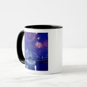 Groot-Brittannië, Londen. Vuurwerk boven de Tower Mok (Voorkant links)