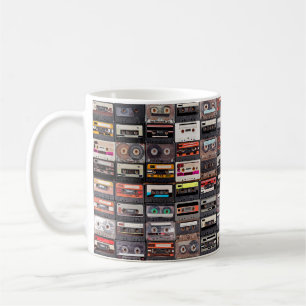 Groot collectie audiocassettes koffiemok