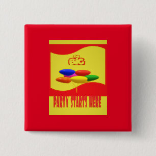 GROOT FEESTTHEMA ROOD EN GEEL MET BALLONNEN VIERKANTE BUTTON 5,1 CM