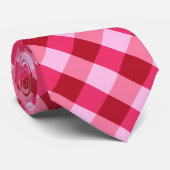 Groot geruite aardbei in roze en rood stropdas (Opgerold)