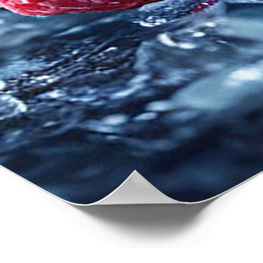 Groot glas gevuld met een verfrissende drank poster (Hoek)