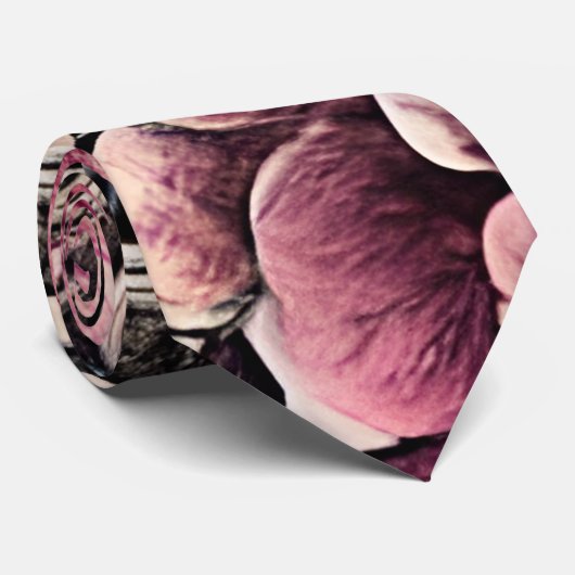 Groot  Gotisch Roze Bloempatroon Stropdas (Opgerold)