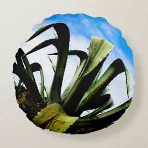 Groot groen, vloeibaar Plant met Bright Blue Sky Rond Kussen