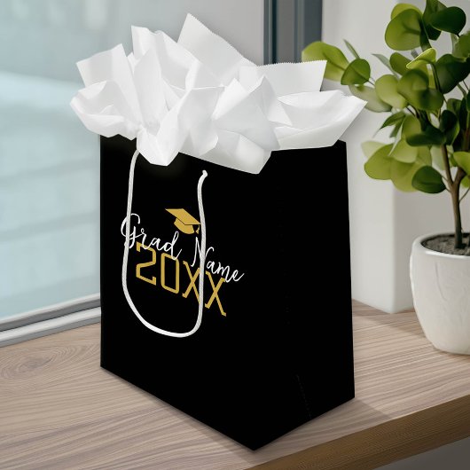 Groot Jaar - Naam en Muts - Zwarte Gouden Afstuder Medium Cadeauzakje