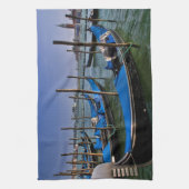 Groot Kanaal, water met gondalo-boten in de rij Theedoek (Verticaal)