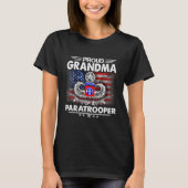 Groot oma van een leger 82e in de lucht t-shirt (Voorkant)