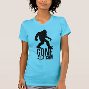 Groot voetje in een kraakbeen t-shirt