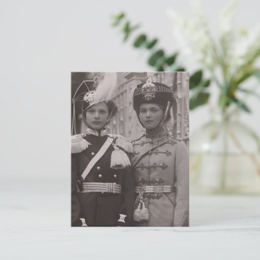 Groothertogin Olga & Tatiana in uniform #1 Briefkaart (Staand voorkant)