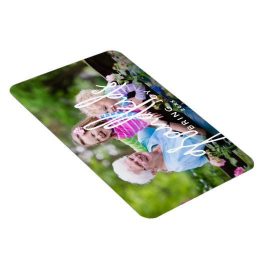 Grootkinderen brengen foto van Joy Magneet (Rechterzijde)