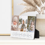 Grootkinderen Foto collage | Grandma Gift Fotoplaat<br><div class="desc">Creëer een geschenk voor oma met deze drie fotocollage plaque. "GRANDMA" staat onder uw foto's in het teken met grijze letters,  met uw aangepaste bericht en de namen van kleinkinderen overschreven.</div>