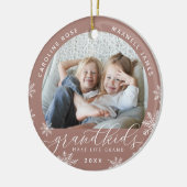 Grootkinderen maken grote foto van het leven keramisch ornament (Links)