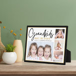 Grootkinderen maken het leven groots gepersonalise fotoplaat<br><div class="desc">Een modern fotocollage cadeau voor grootouders met een sentimenteel citaat: "Grootkinderen maken het leven groots".Personaliseer je met 4 afbeeldingen en kleinkinderen namen om er een gedenkwaardig geschenk van te maken voor moederdag,  grootouders's dag,  kerst en verjaardag..</div>