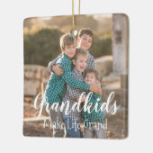 Grootkinderen maken het leven groots keramisch ornament (Links)