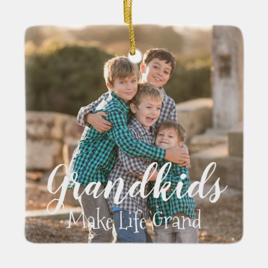 Grootkinderen maken het leven groots keramisch ornament (Voorkant)