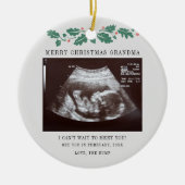 Grootma Holiday Kerstmis Zwangerschap Ultrageluid Keramisch Ornament (Voorkant)