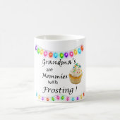 Grootma Mok (Center)