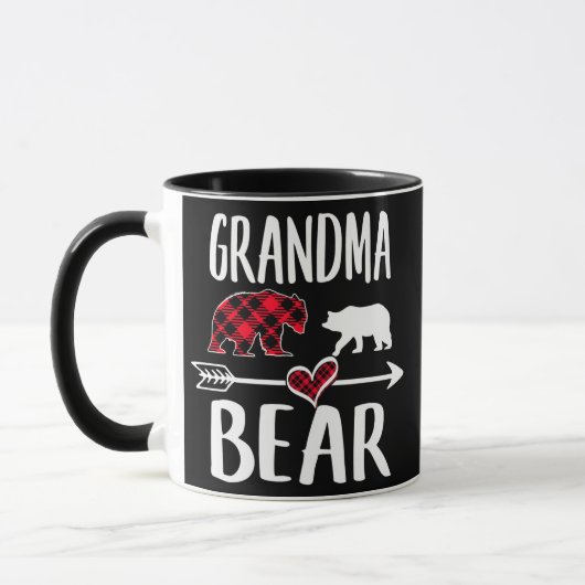 Grootmoeder Beer Buffalo Rode Geruite Kerstpyjama Mok (Links)