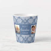 Grootmoeder blauwe denim fotocollage latte mok (Voorkant)