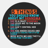 Grootmoeder en kleinkinderen ronde sticker (Voorkant)