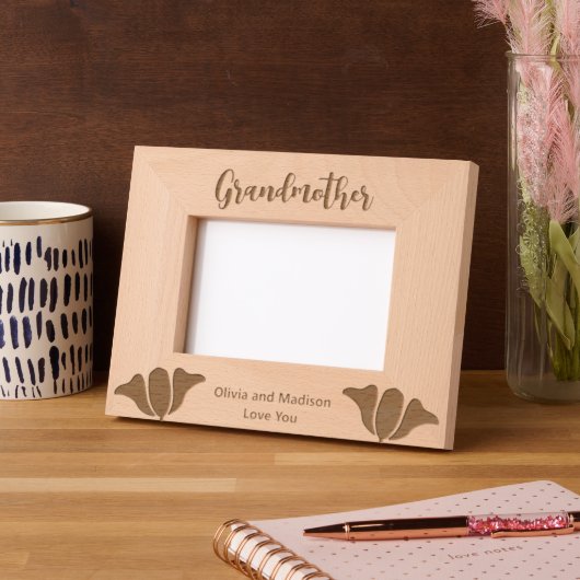 Grootmoeder in Script Kleinkinderen Namen Bloemen Gegraveerde Lijstjes (Links)