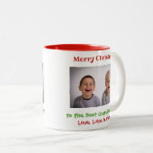 Grootmoeder op kerstdag Aangepaste foto Tweekleurige Koffiemok (Voorkant rechts)