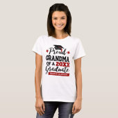 Grootmoeder van 2022 afstuderen zwarte rode tassel t-shirt (Voorkant volledig)