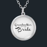 Grootmoeder van Bride Black op White Zilver Vergulden Ketting<br><div class="desc">De grootmoeder van de bruid moet de wereld het nieuws laten weten. Perfect voor bacheloretfeesten en andere trouwevenementen.</div>