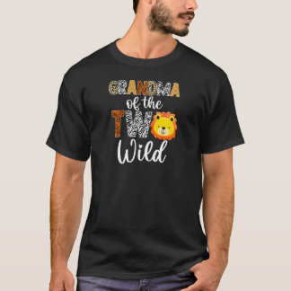 Grootmoeder van de twee Wilde Nana Baby Lion 2de T-shirt