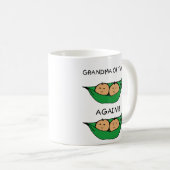 Grootmoeder van tweelingen weer peul koffiemok (Voorkant rechts)