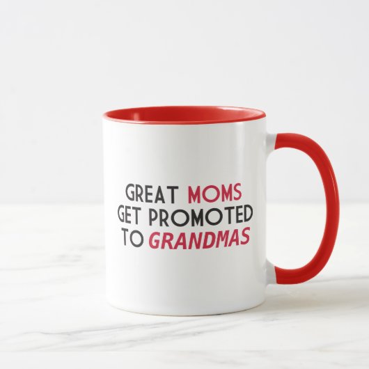 Grootmoeders worden gepromoot naar oma's mok (Rechts)